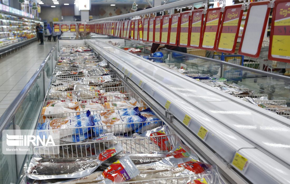 کاهش قیمت کالاهای اساسی با حذف دلالان و تامین نهادهها