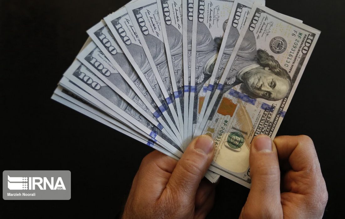 منافع ارز ۴۲۰۰ تومانی باید به مردم بازگردد