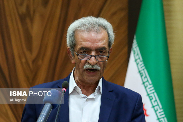 ۳۰ سال است که در صادرات درجا میزنیم