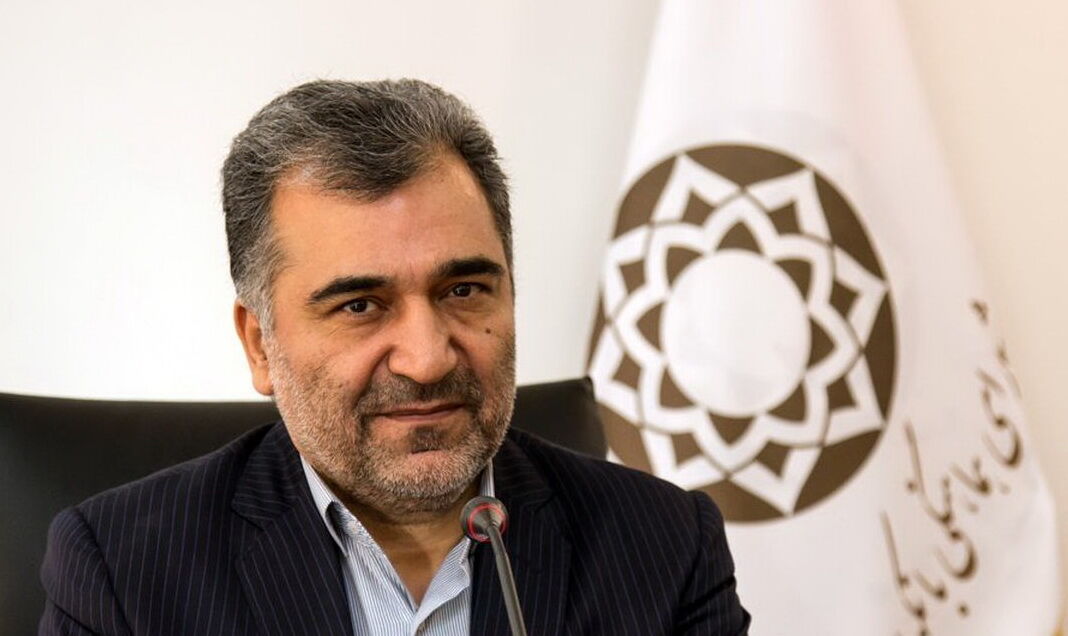 بانکهای دولتی برای پرداخت تسهیلات ۱۰۰ میلیون تومانی بدون اخذ ضامن آمادگی دارند