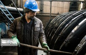 ادامه چانه‌زنی کارگران و کارفرمایان برای تعیین مزد ۱۴۰۱/ چهارشنبه حداقل دستمزد نهایی می‌شود