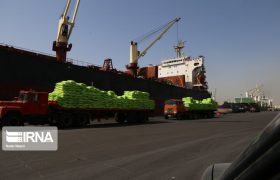 تراز تجاری کشور در فروردین‌ ماه مثبت شد/ افزایش ۲۵ درصدی صادرات غیرنفتی