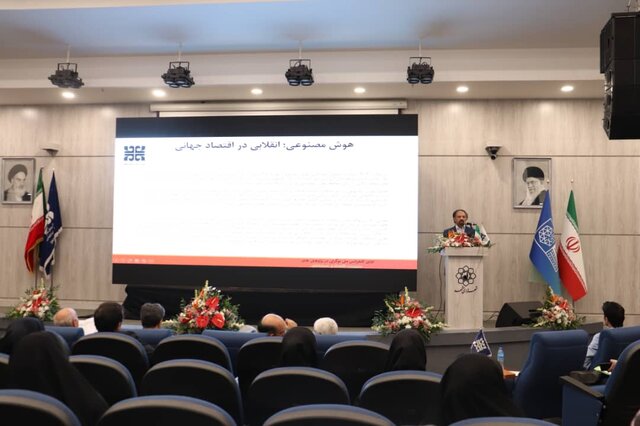 برای جلوگیری از عقب ماندگی اقتصادی باید به سمت اقتصاد دانش بنیان حرکت کنیم