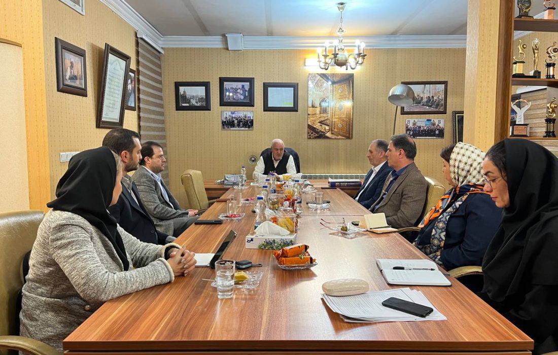 هیات مدیره اتاق مشترک بازرگانی ایران و تاجیکستان بعد از برگزاری مجمع 15 بهمن 1402