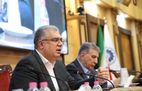 توقف خرید اسکناس ارز از صادرکنندگان خلاف مصوبه است | تسهیل صادرات، اولویت اصلی امسال